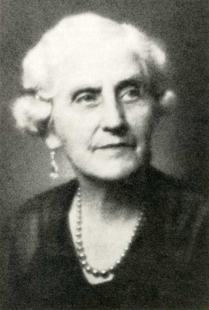 <p>Agnes Lewis becomes the first woman to be awarded a BA from the University of the Cape of Good Hope, followed by Barbara Buchanan as the University’s first female recipient of an MA.</p>